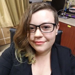 Meet your Posher, Caroline